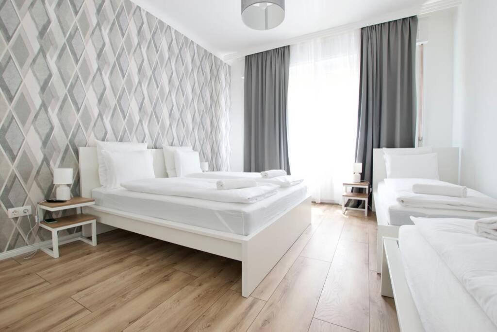 Premium Apartment By Hi5-Vaci Str. 3 Bedroom Budapest Eksteriør bilde